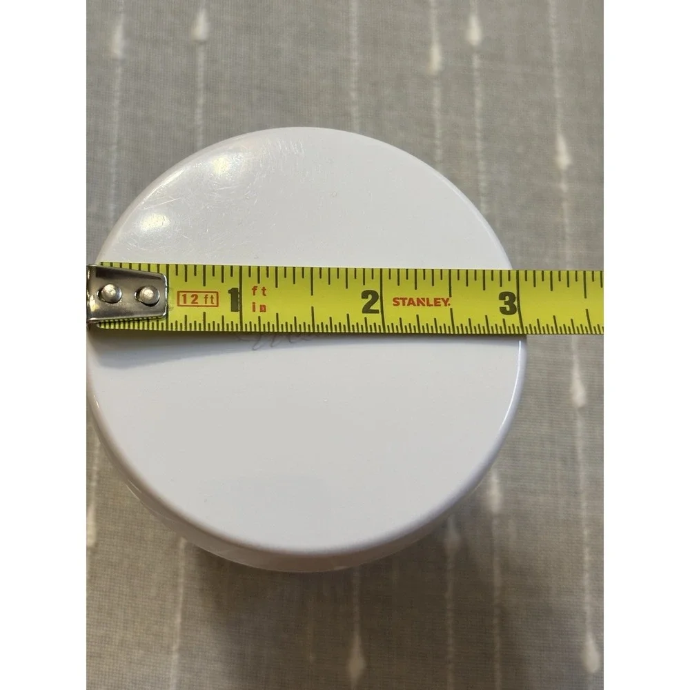EUC Wilton Powdered Sugar Shaker With Storage Lid Baking Decoration Kitchen Tool